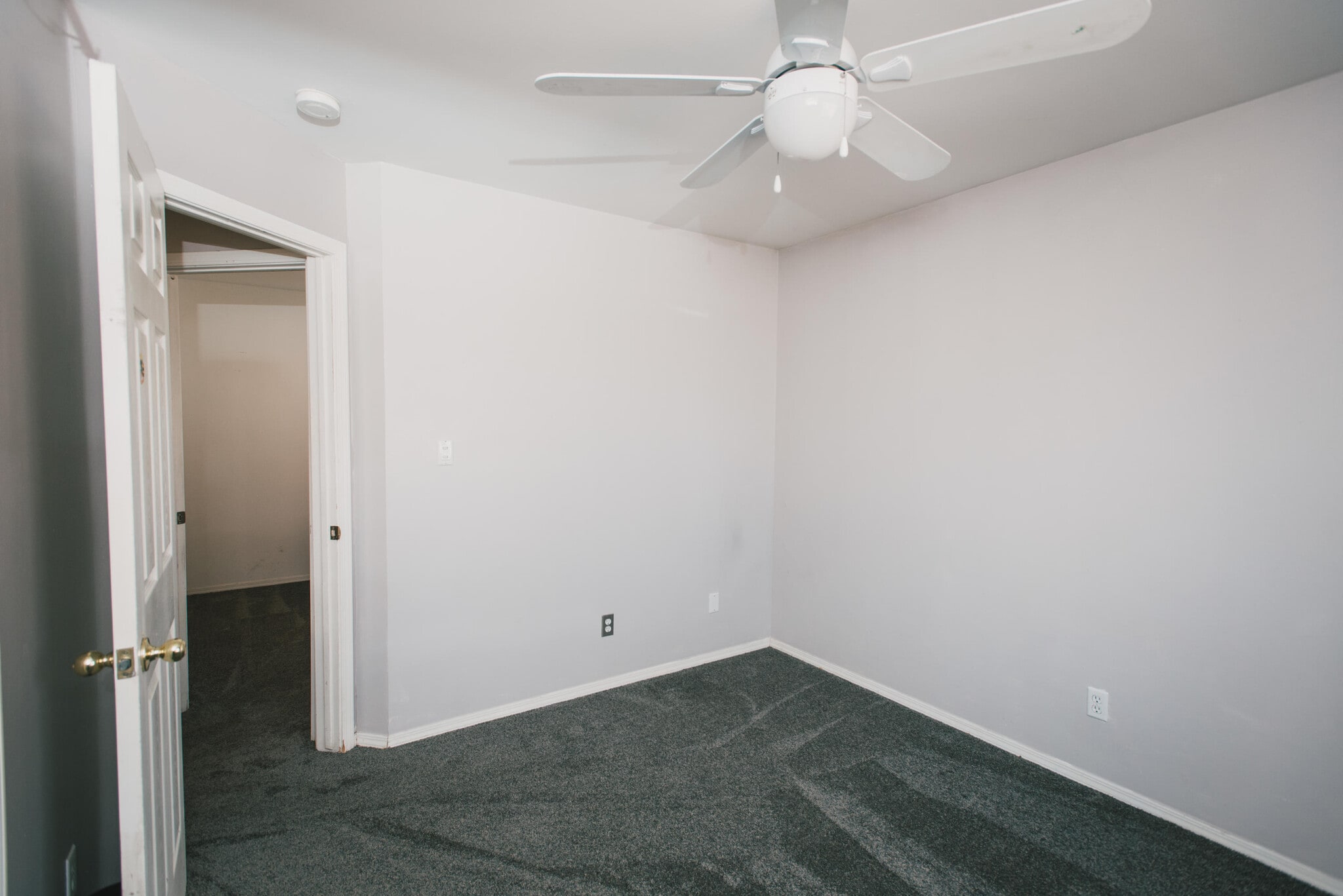 Building Photo - 10228 Belnap Pl