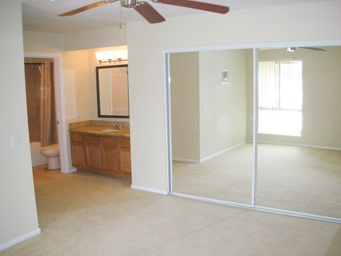 Building Photo - 615 Fredricks Ave