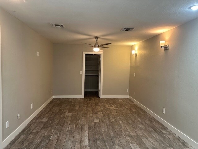 Building Photo - 1416 E Del Rio Dr