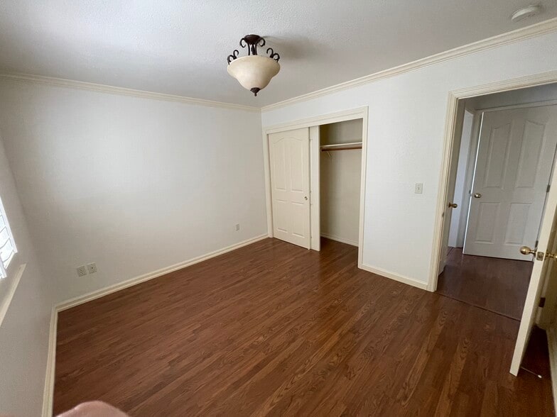 Building Photo - 108 Powell Avenue