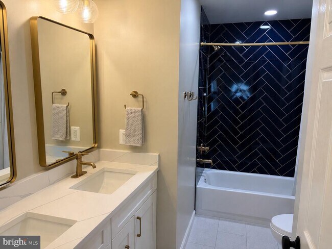 Building Photo - 46573 Hampshire Station Dr