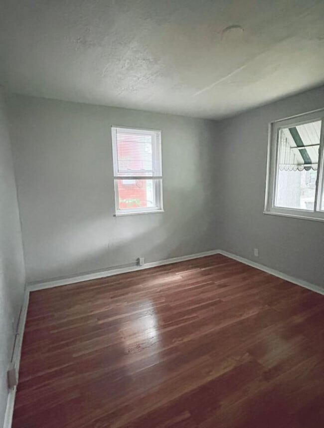 Building Photo - 2227 Homestead Dr