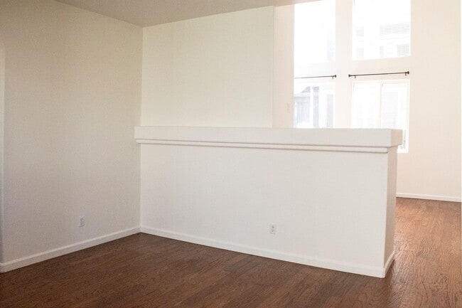 Building Photo - 3 bedroom 2.5 bathroom two-story rental in...