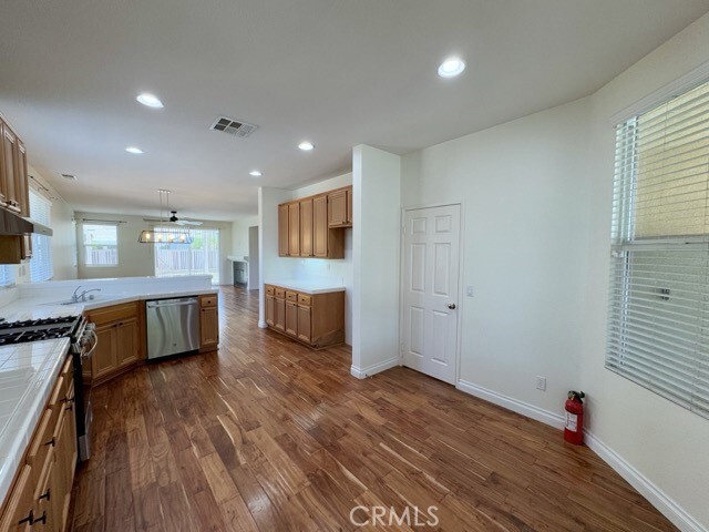 Building Photo - 29118 Peppergrass Ave