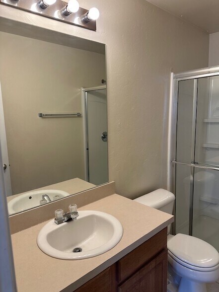 Building Photo - 14608 Marbleleaf Dr