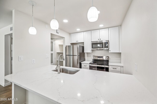 Building Photo - 4139 N 27th St