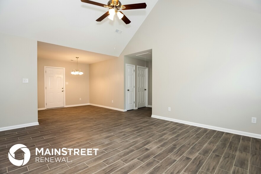 Building Photo - 125 Weeping Willow Way