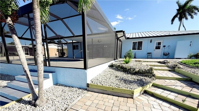 Building Photo - 201 Randy Ln