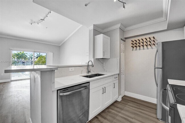 Building Photo - 631 SW 111th Ln