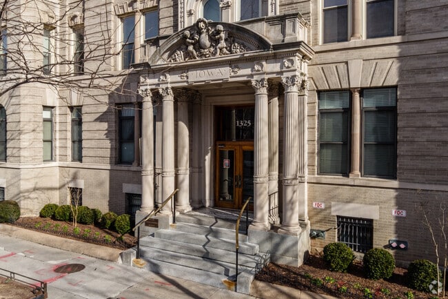 Entrance - Iowa Condominiums