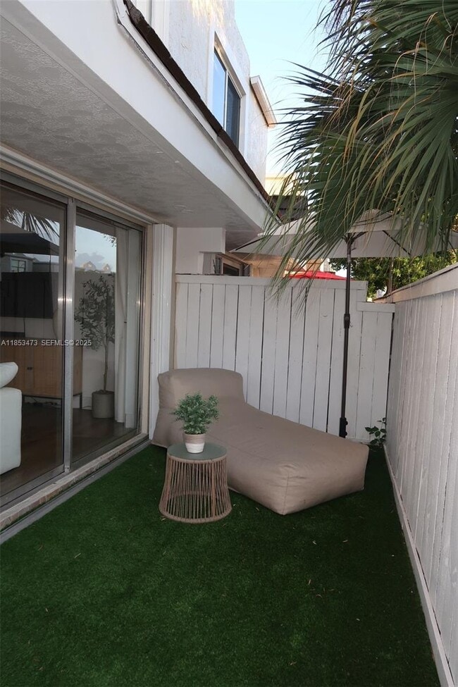 Building Photo - 4530 SW 68th Ct Cir