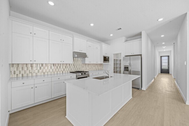 Building Photo - 29007 Great Flatland Trl