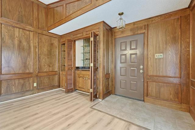 Building Photo - 5137 Shoregate Dr