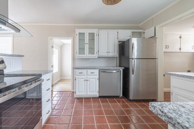 Building Photo - Charming 2-Story Home in Tech Terrace!