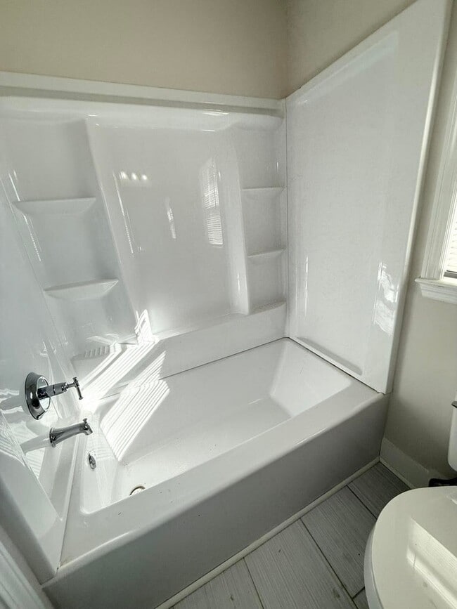 Building Photo - 140 Stone Mill Dr