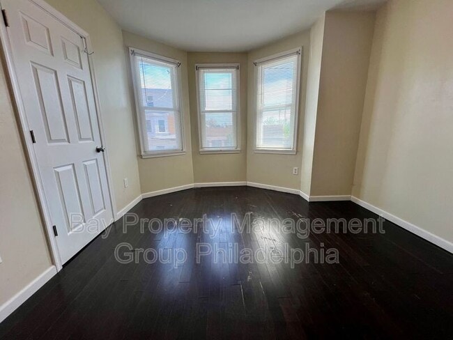 Building Photo - 7275 Saybrook Ave