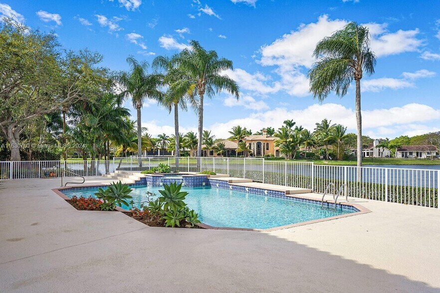 Building Photo - 7701 Salem Ln