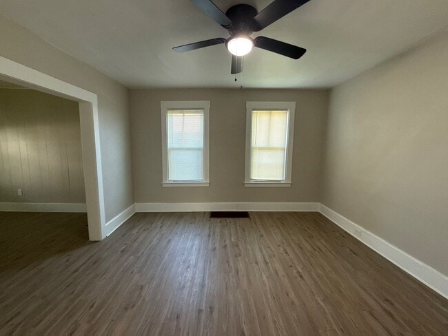 Building Photo - Fully Renovated 3-Bedroom Home – Move-In R...