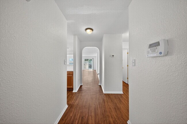 Building Photo - 4935 Dahlia Terrace