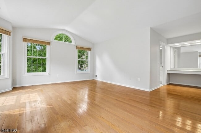 Building Photo - 85 Laurelwood Ct