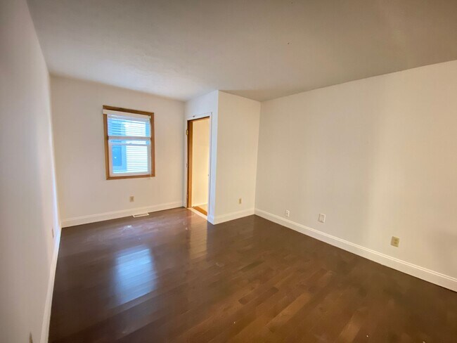 Building Photo - 76 Chittenden Ave
