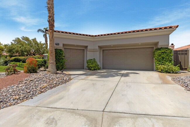Building Photo - 761 Dove Run Cir
