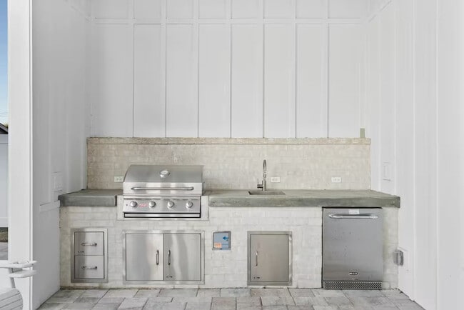 Building Photo - 107 Benicia Pl