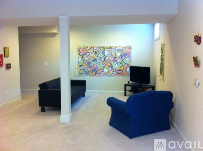 Building Photo - 1606 Simmons Ct