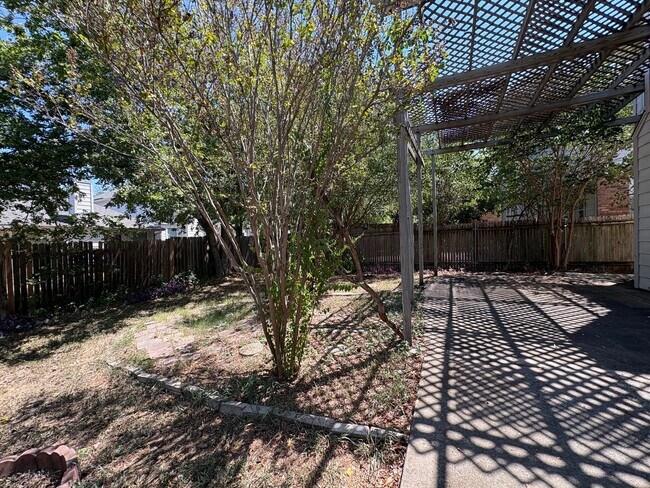 Building Photo - 3516 Bratton Heights Dr