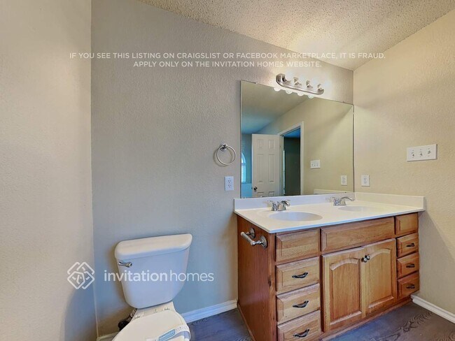 Building Photo - 2517 Buffalo Run