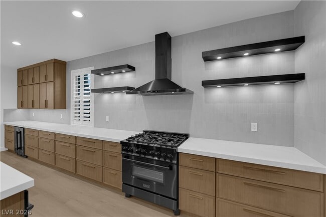 Building Photo - 465 Cabral Peak St