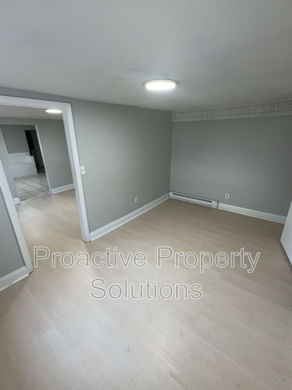 Building Photo - 532 -534 Cherry St