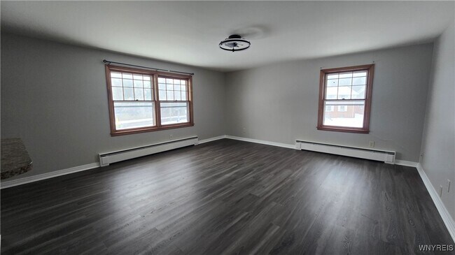 Building Photo - 1499 Wehrle Dr