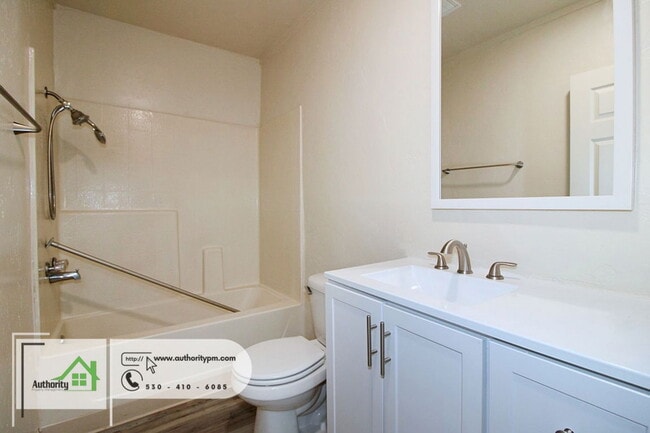 Building Photo - 3120 Pioneer Ln