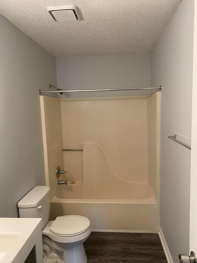 Building Photo - 1251 Sumner Ave