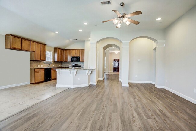 Building Photo - Move-n Ready Missouri City Area Home for Lease!