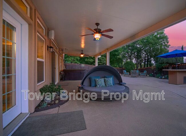 Building Photo - 1518 Southridge Ct