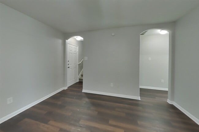 Building Photo - 21402 Palma Grove Way