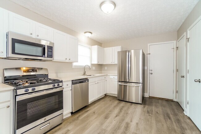 Building Photo - 2108 Juneau Way