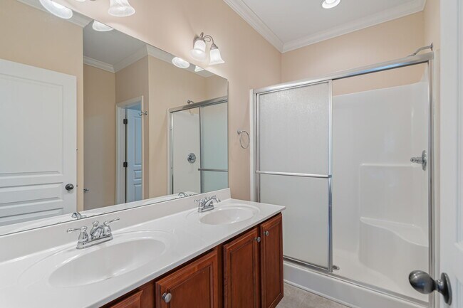 Building Photo - 10810 Carpenter Run Ln