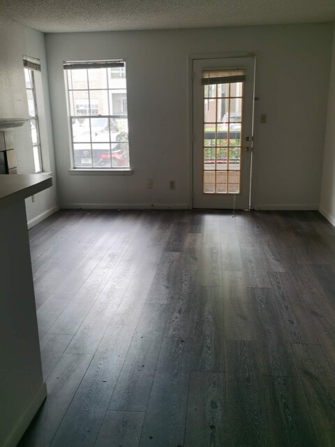 Building Photo - 5530 Chrishire Way