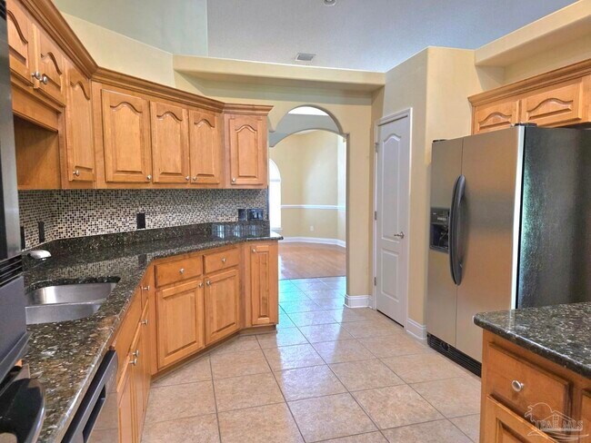 Building Photo - 6057 Paige Pointe Dr