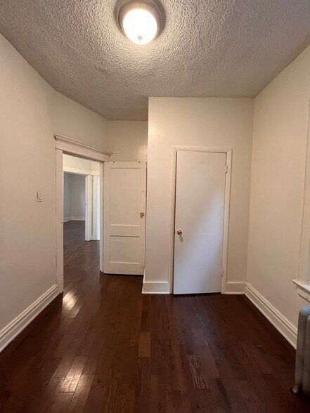 Building Photo - 256 Dwight St