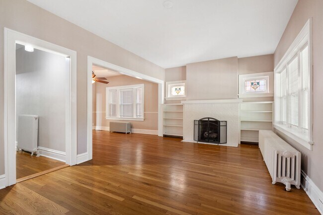 Building Photo - Home on the Range