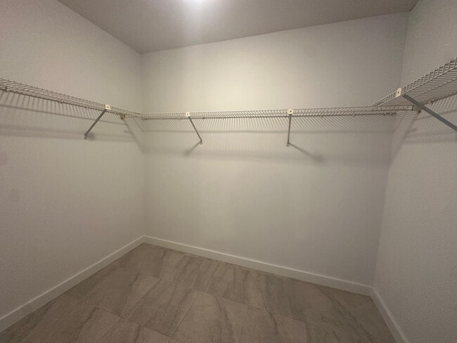 Building Photo - 1717 Whitehall Dr