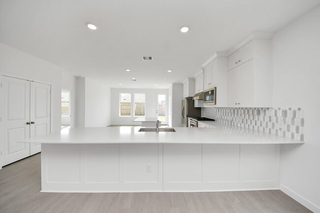 Building Photo - 26903 Zebra Grass Dr