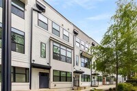 Building Photo - 1265 Wright Ln SE