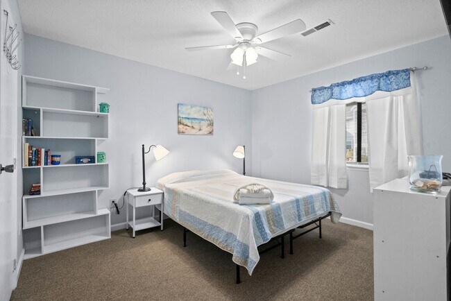 Building Photo - Fully Furnished W/ All Utilities Included!...