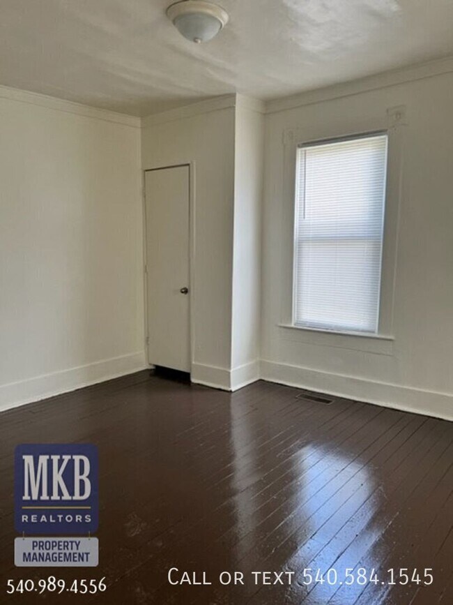 Building Photo - 501 Rutherford Ave NW