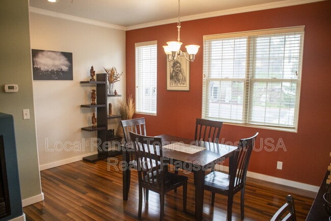 Building Photo - 2439 W Silverton Dr